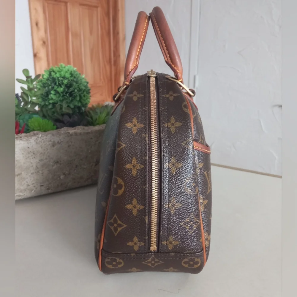 Louis Vuitton Trouville handbag in Brown Monogram Canvas